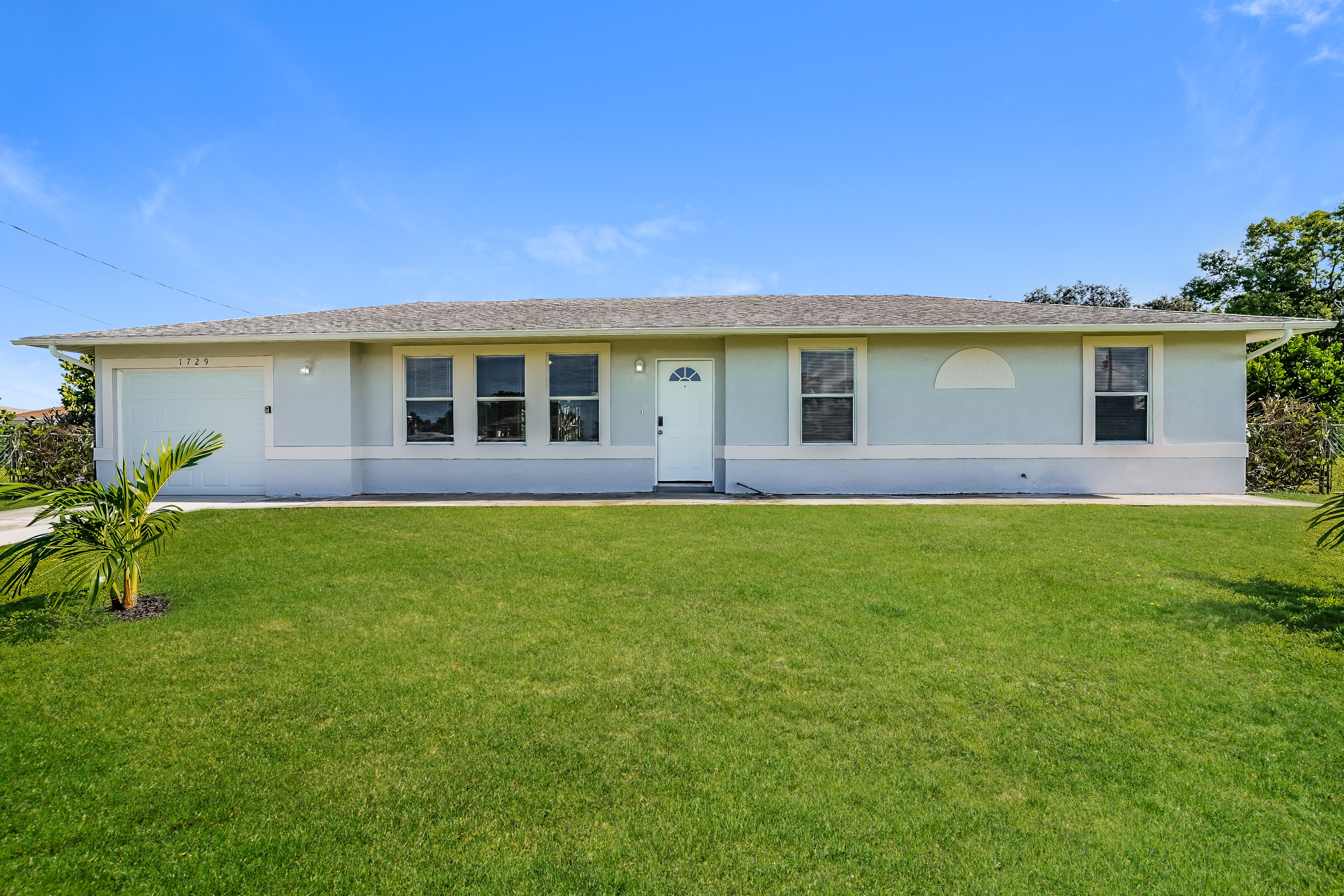 1729 N E 20TH TER CAPE CORAL, FL 33909